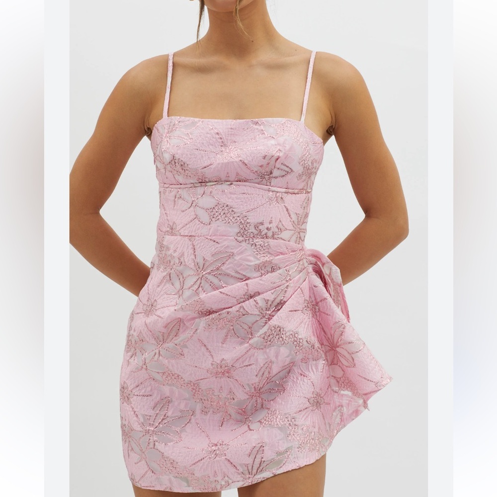 Selfie Leslie Sterling Gathered Waist Embroidery Mini Dress in Pink Size Large